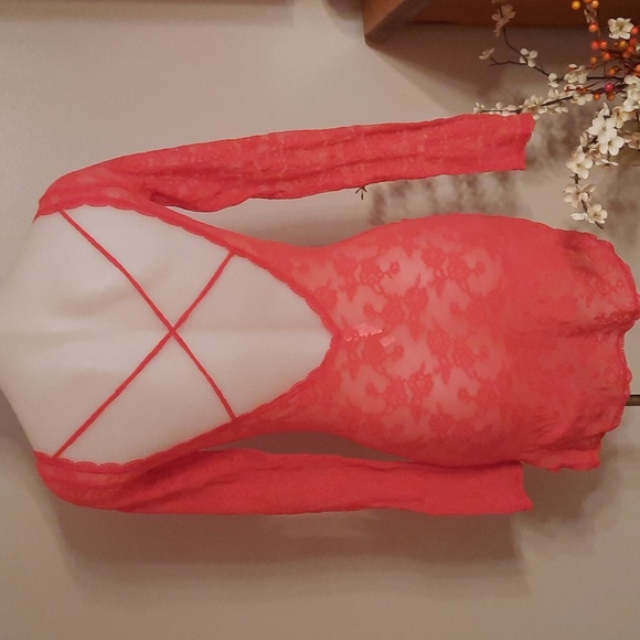 VS red lace bodycon lingerie - Picture 5 of 9